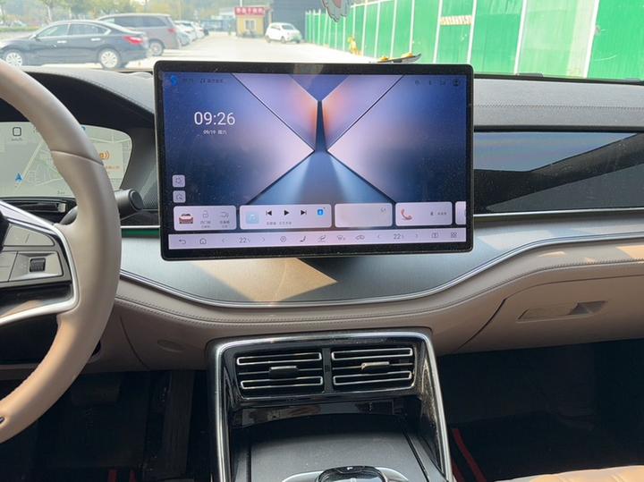 Tang EV 2025 DM-i 115KM Flagship photo 4
