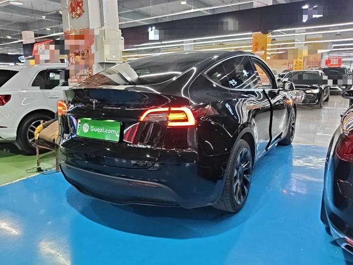 Model Y 2021 Standard Range RWD photo 4
