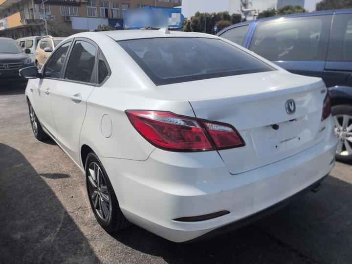 Eado 2016 1.6L AT photo 4