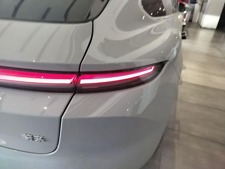 ET5T 2024 75kWh Touring photo 7