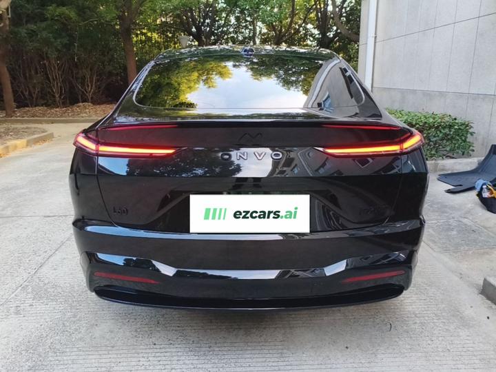 L60 2024 60kWh RWD photo 5