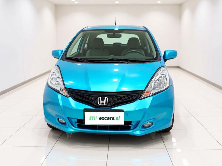 Fit 2011 1.3L MT Comfort photo 2