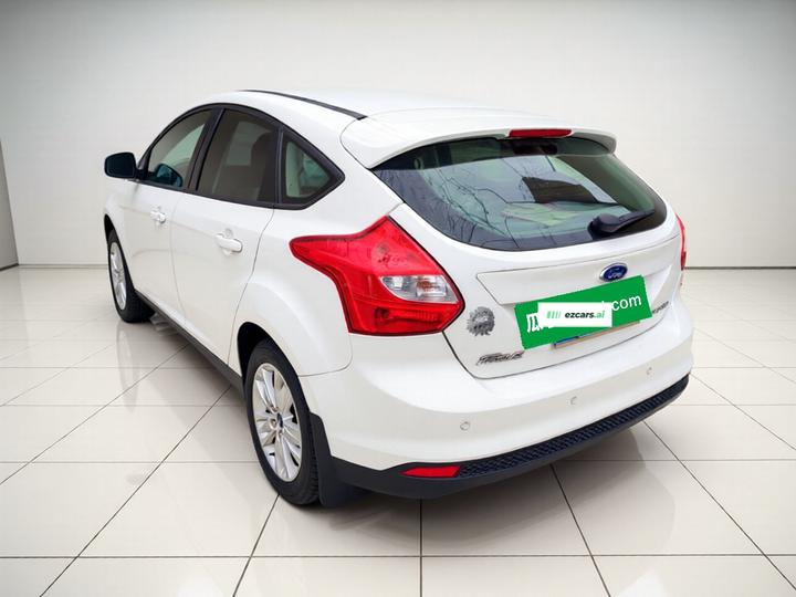 Focus 2012 Hatchback 1.6L AT Comfort photo 4
