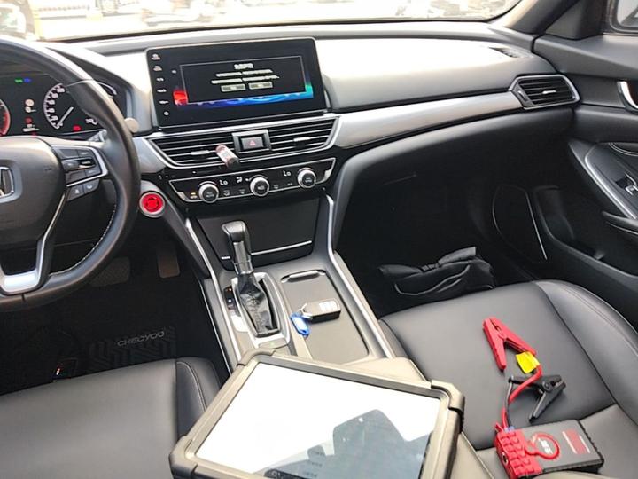 2022 260TURBO photo 4
