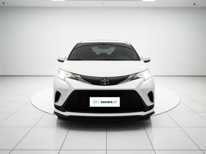 Granvia 2024 2.5L Hybrid Comfort photo 2