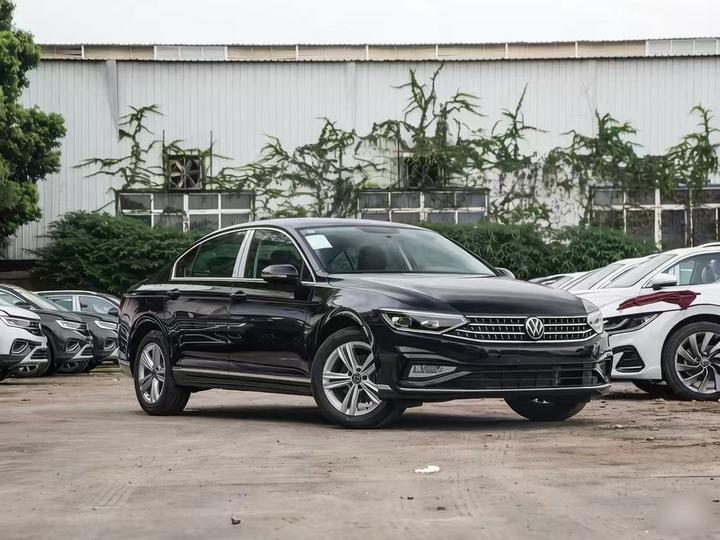Magotan 2026 3000 280TSI DSG Comfort photo 3
