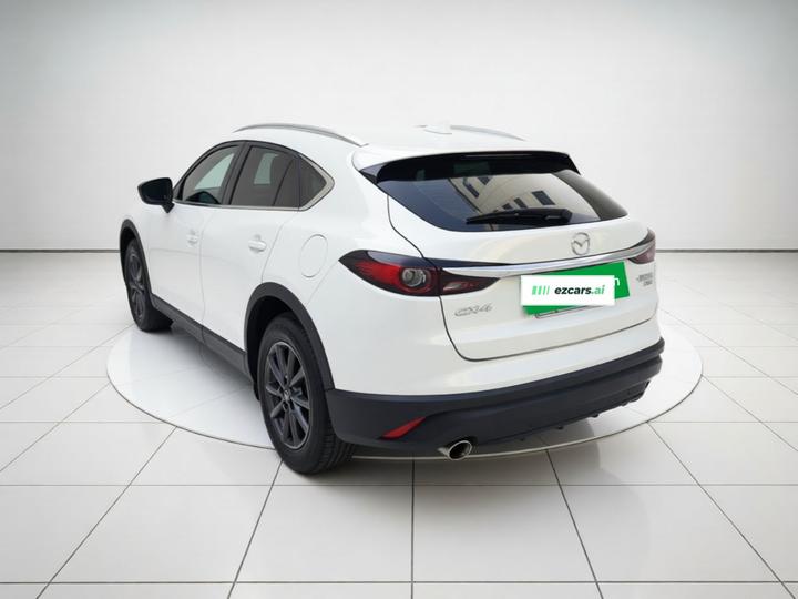 CX-4 2020 2.0L AT RWD photo 4