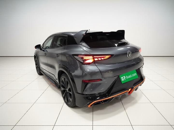 UNI-T 2021 1.5T Sport Flagship photo 4