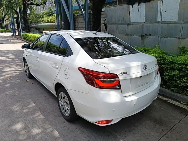 Vios 2021 1.5L CVT photo 4