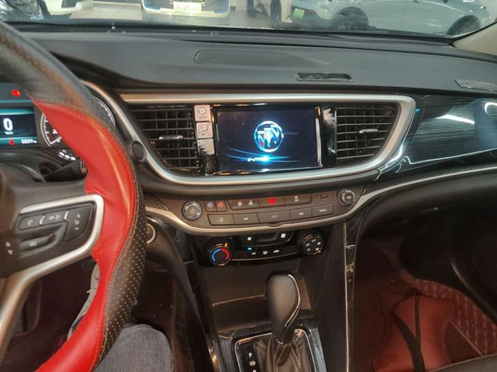 Excelle 2021 Facelift Classic 1.5L AT Elite photo 7