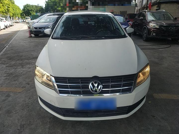 Lavida 2013 Facelift Classic 1.6L AT photo 2