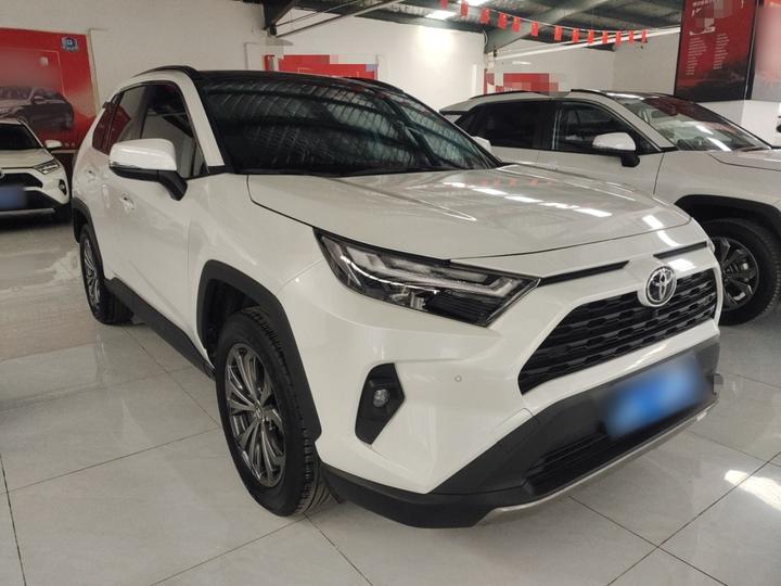 RAV4 2023 2.0L CVT RWD Plus photo 3