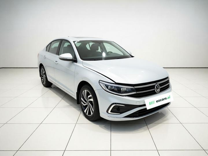 Bora 2023 200TSI DSG photo 3
