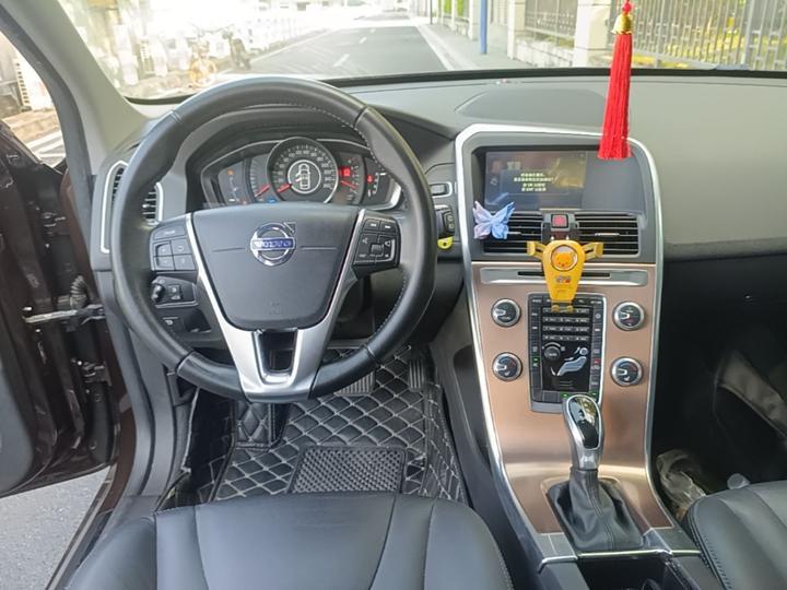 XC60 2017 T5 Upgraded photo 5