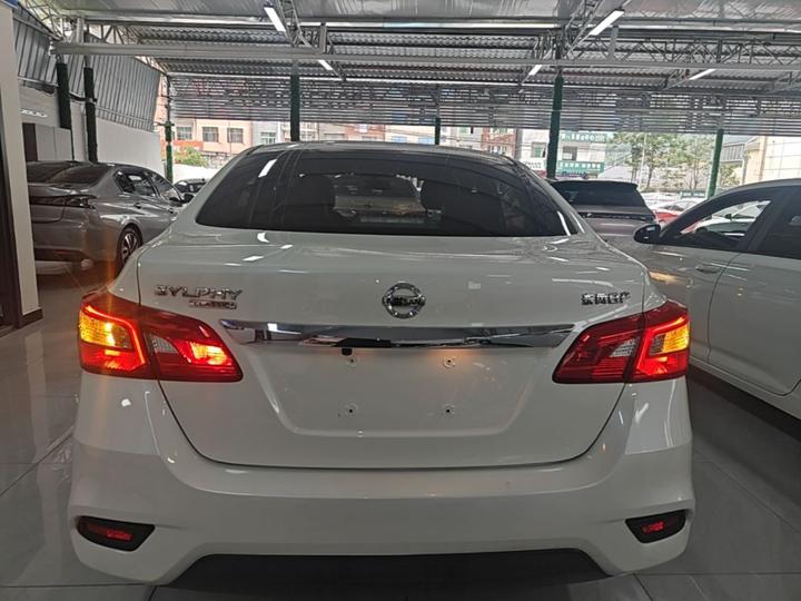 Sylphy 2021 Classic 1.6XE CVT photo 3