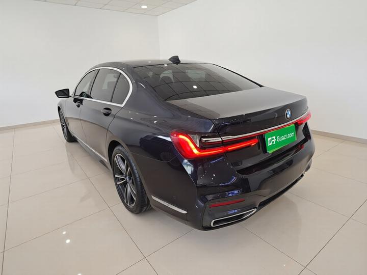 7 Series 2021 730Li M Sport Package photo 4