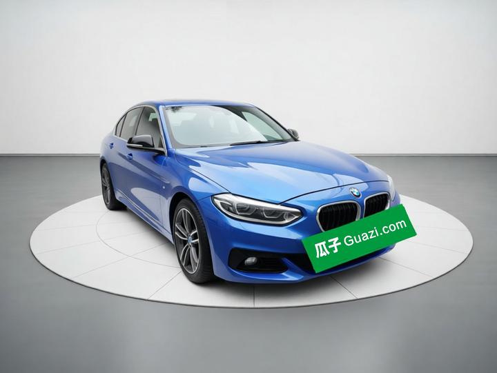 1 Series 2018 118i Sport photo 3