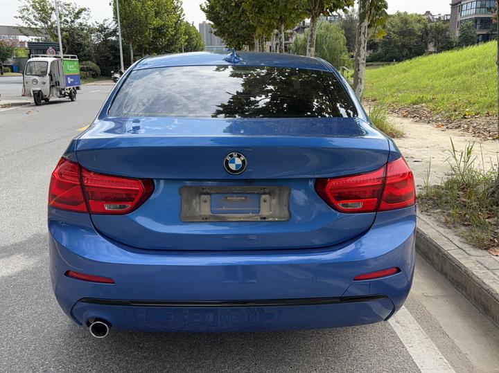 1 Series 2017 118i Sport photo 3