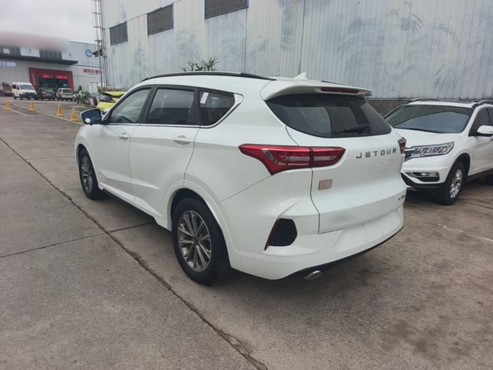 X70 2021 1.5T DCTII 7-Seater photo 4