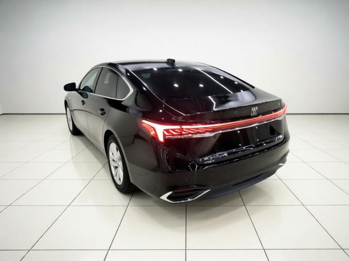 LaCrosse 2023 Facelift 25T photo 4