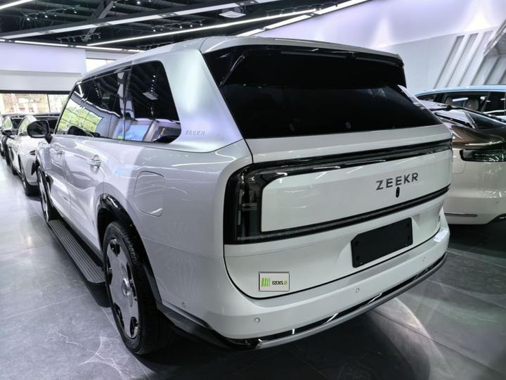 9X 2025 Hyper 70kWh 6-Seater photo 4