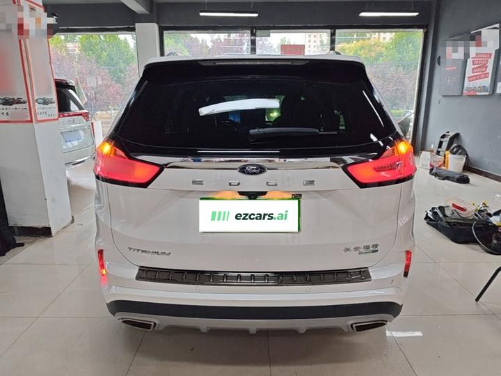 Edge 2021 PLUS EcoBoost 245 RWD 7-Seater photo 3