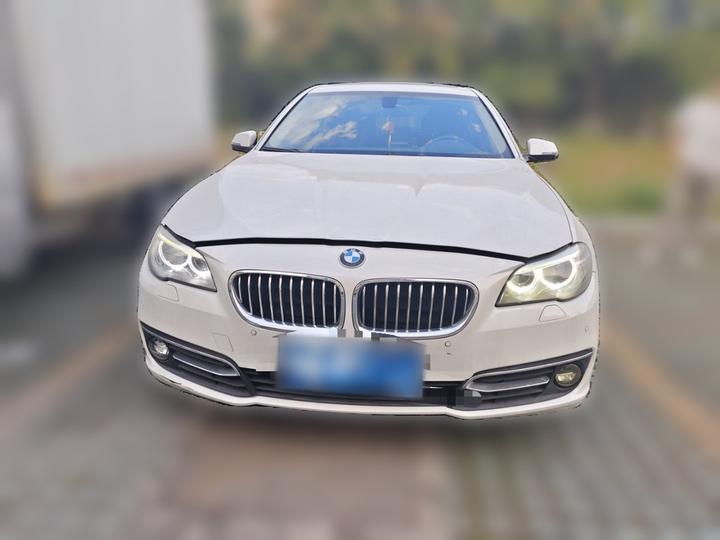 5 Series 2014 525Li Luxury Design Package photo 2