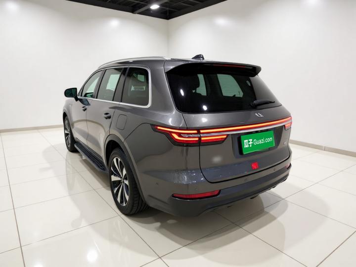 Li Auto ONE 2021 EREV 6-Seater photo 4
