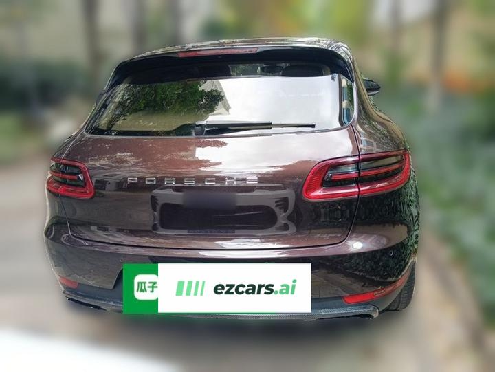 2017 Macan 2.0T photo 5