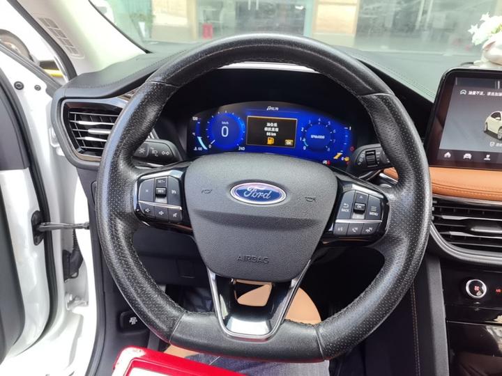 Escape 2020 EcoBoost 245 RWD photo 2