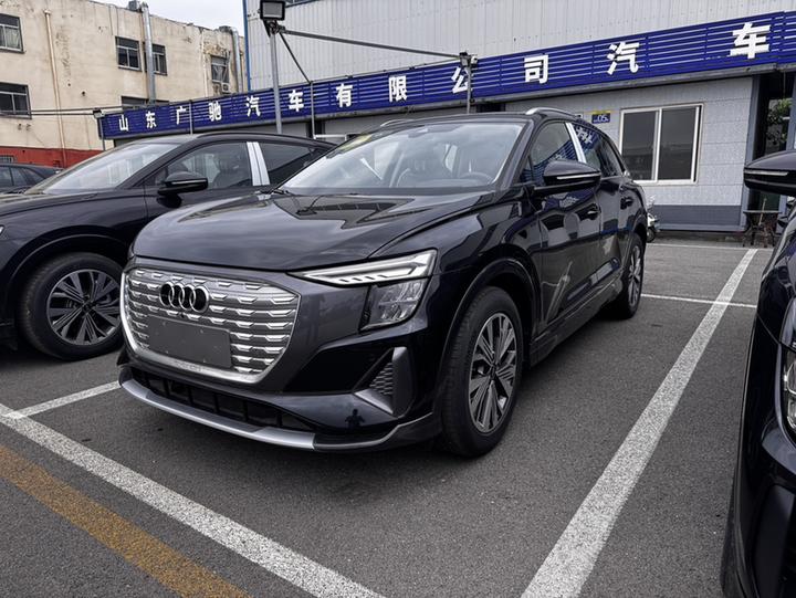 Q5 e-tron 2023 40 e-tron photo 2
