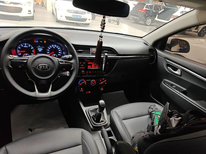 K2 2017 Sedan 1.4L MT 15 Special GLS photo 8