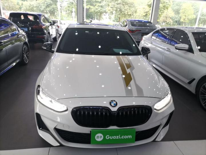 1 Series 2023 120i M Sport photo 2