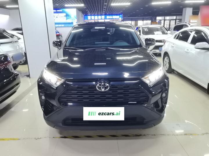 RAV4 2023 2.0L CVT RWD photo 2