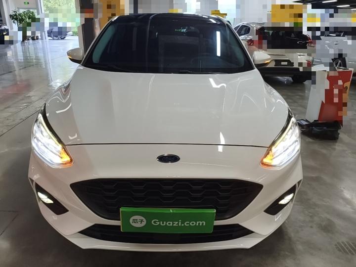 Focus 2021 Hatchback EcoBoost 180 AT photo 2