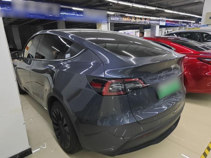 Model Y 2023 RWD photo 4