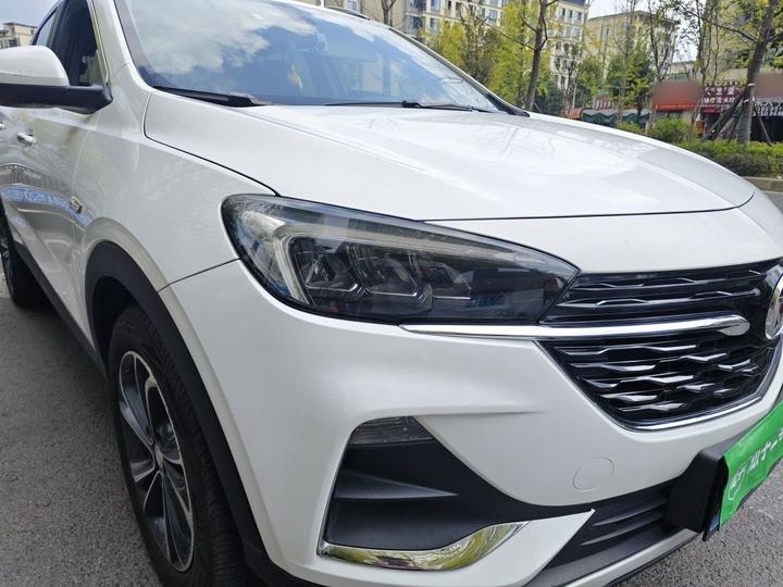 GX 2020 20T CVT RWD Luxury photo 7