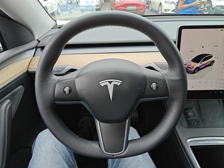 Model Y 2022 RWD photo 6