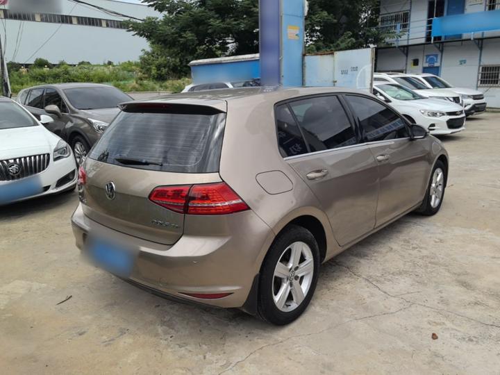 Golf 2016 230TSI AT Comfort photo 4
