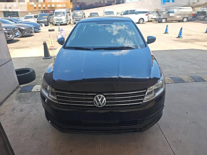 Lavida 2017 1.6L AT photo 2