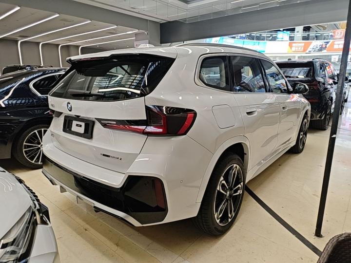 X1 2024 sDrive25Li M Sport Package photo 4