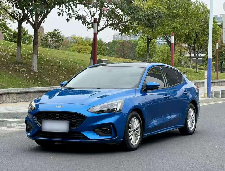 Focus 2020 Sedan EcoBoost 180 AT