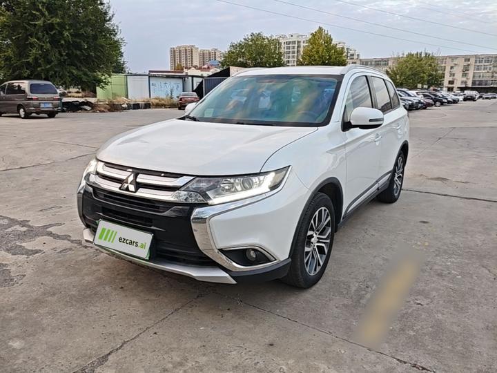 Outlander 2018 2.0L RWD Honor 5-Seater