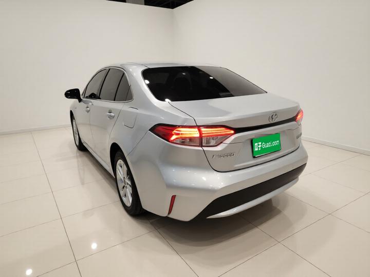 Levin 2022 Hybrid 1.8H E-CVT Luxury photo 4