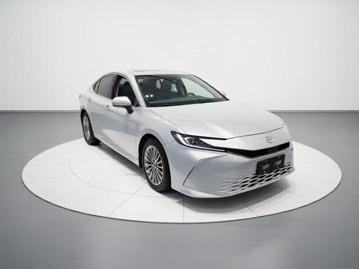 Camry 2024 2.0GVP Luxury photo 3