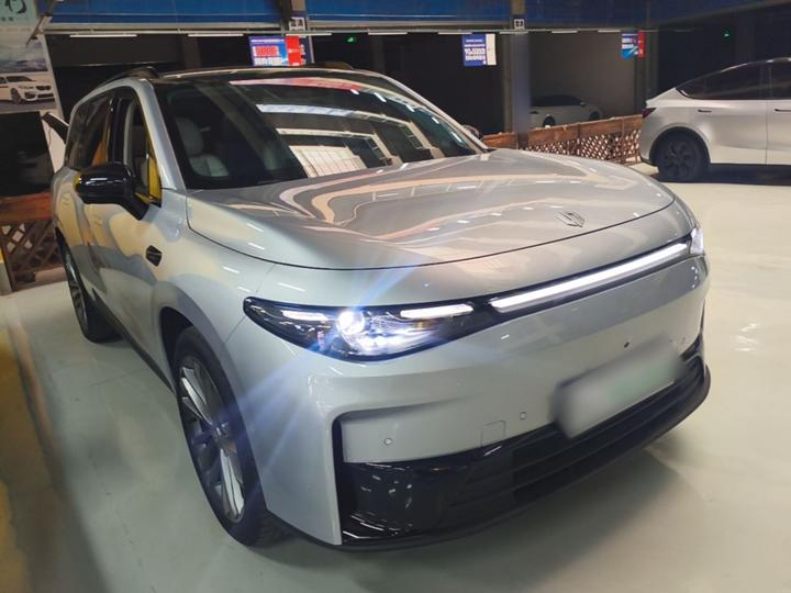 Leapmotor C16 2024 EV 520 Exclusive photo 3