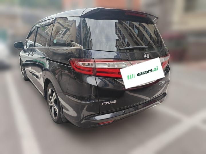 Odyssey 2015 Facelift 2.4L Luxury photo 4