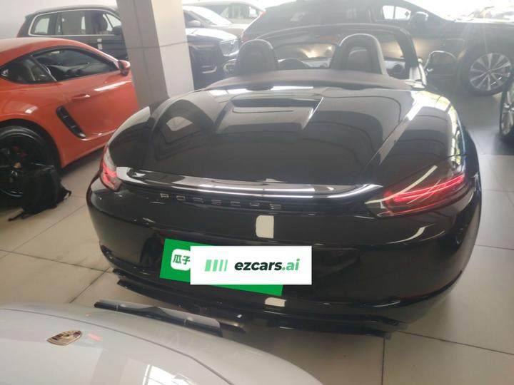 718 2022 Boxster 2.0T photo 3