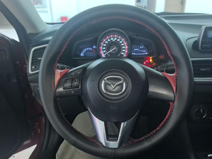 3 Axela 2016 Sedan 1.5L MT Comfort photo 6