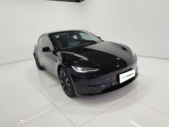 Model 3 2023 RWD photo 3